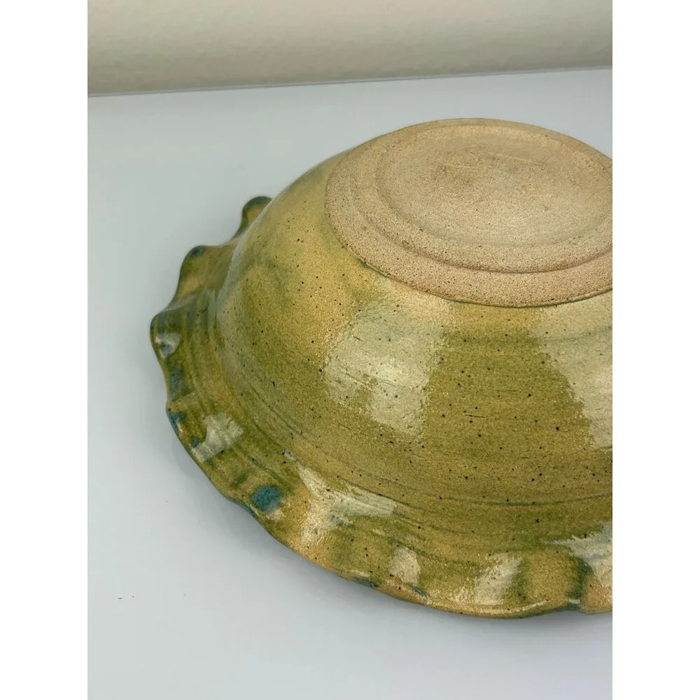 Geiger Vintage 1998 Green Ruffled Edge Pottery Bowl Home Art Signed